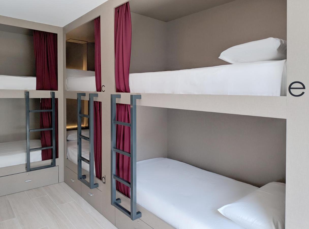 Broz Hostel กรานาดา ภายนอก รูปภาพ