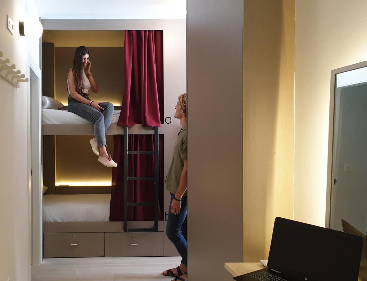 Broz Hostel กรานาดา ภายนอก รูปภาพ